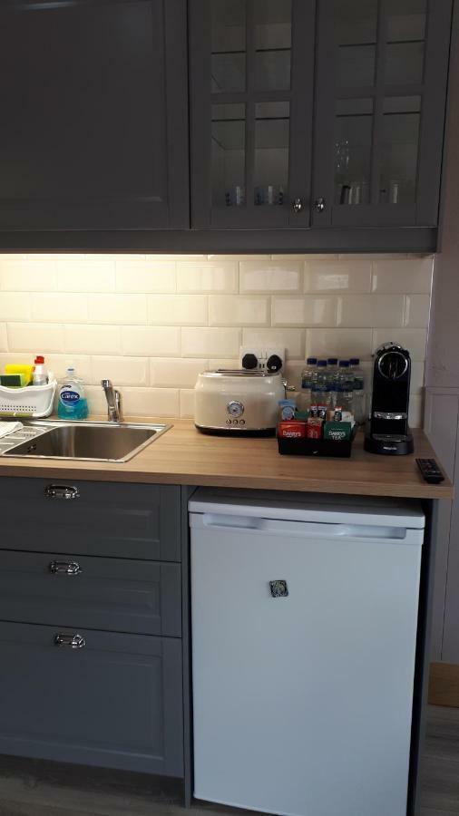 Suzies Self Catering Belmont Apartman Belmont  Kültér fotó