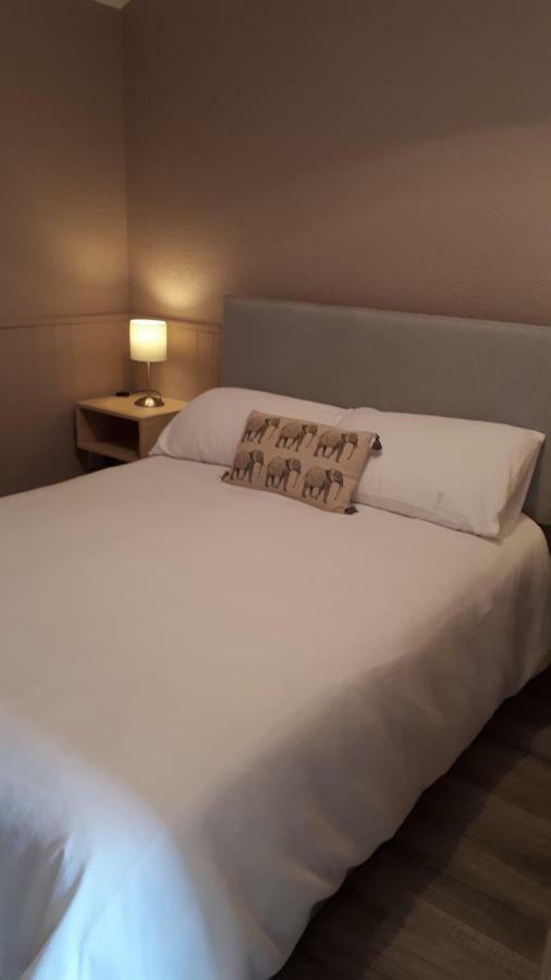 Suzies Self Catering Belmont Apartman Belmont  Kültér fotó